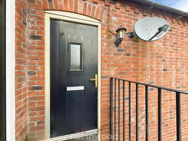 Waverley Court, Thorne, DN8, photo 1