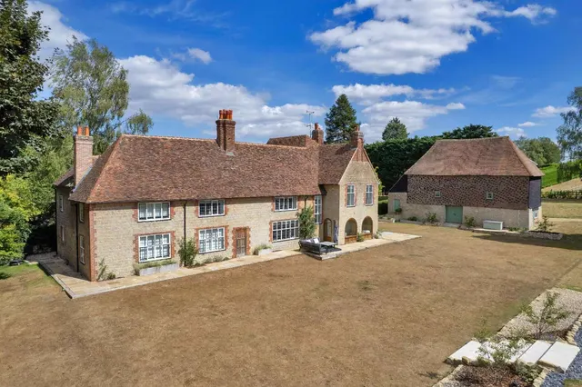 Photo 3 — Fairbourne Lane, Harrietsham, Maidstone, Kent, ME17 1LN