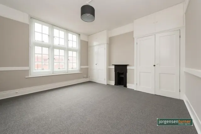 Photo 2 — Pennard Road, Shepherds Bush, W12