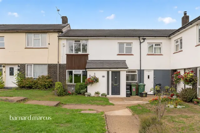 Coxdean, Epsom, KT18, photo 1