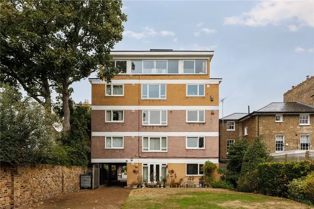 Larkhall Rise, London, SW4, photo 1