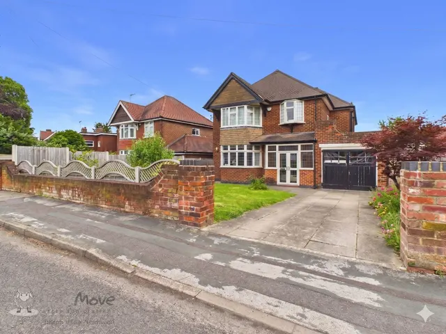 Rolleston Road, Burton-on-Trent, DE13, photo 1