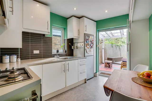 Minet Avenue, Harlesden, NW10, photo 2