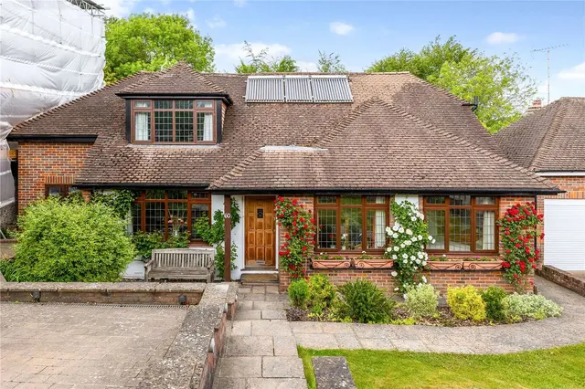 Clements Road, Chorleywood, Rickmansworth, Hertfordshire, WD3 5JT, photo 1