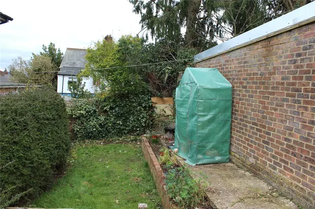 Photo 3 — Farnborough Road, Farnham, Surrey, GU9 9AW