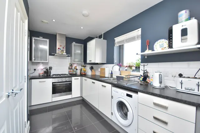 Photo 3 — Knot Tiers Drive, Upton, Northampton, NN5 4DA