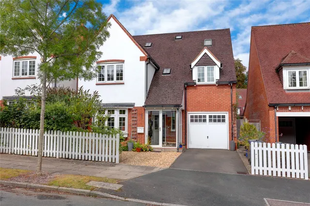 Middlepark Drive, Northfield, Birmingham, B31 2FL, photo 1