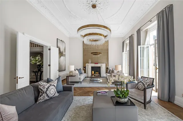 Photo 2 — Eaton Place, Westminster, London, SW1X