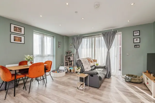 Halewood Way, Rainham, RM13, photo 3