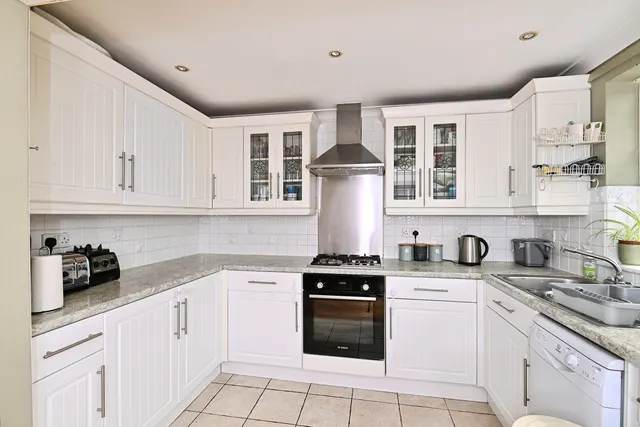 Beechings Way, Gillingham, ME8, photo 2