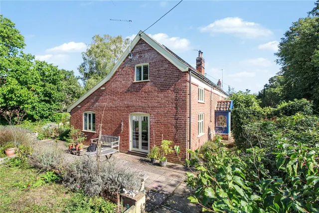 Blackheath Road, Wenhaston, IP19, photo 1