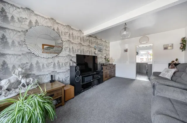 Purbeck Close, Swindon, SN3, photo 3