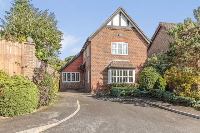 Heatherfold Way, Pinner, HA5, photo 1