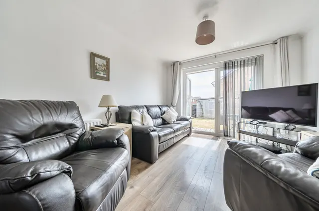 Gainsborough Drive, Selsey, PO20, photo 2