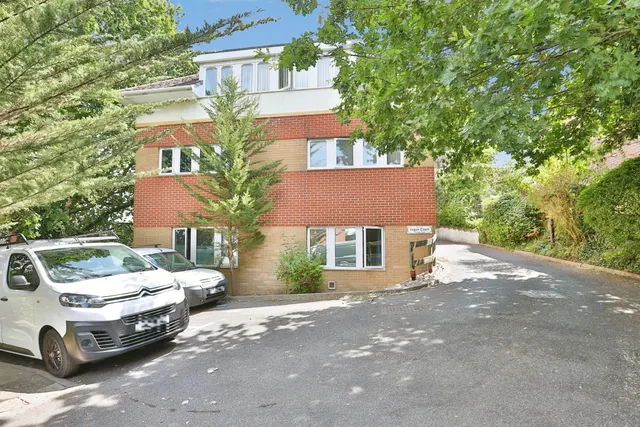 Alder Road, Poole, BH12, photo 1