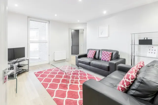 The Quadrant Richmond TW9, photo 1