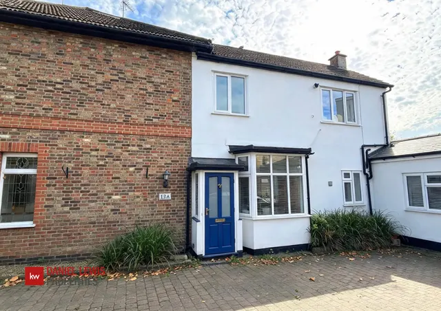 York Hill, Loughton, IG10, photo 1