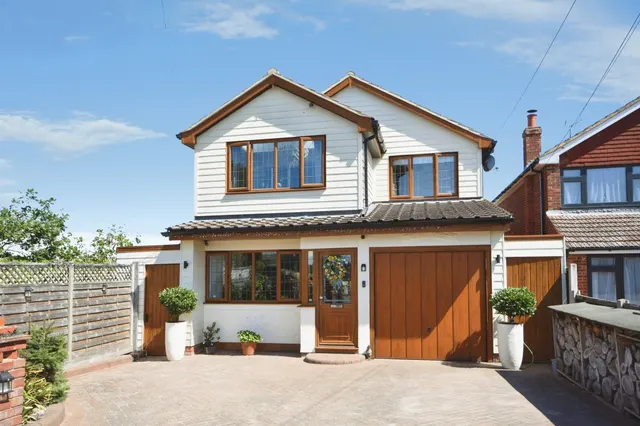 Belmont Avenue, Wickford, SS12, photo 2