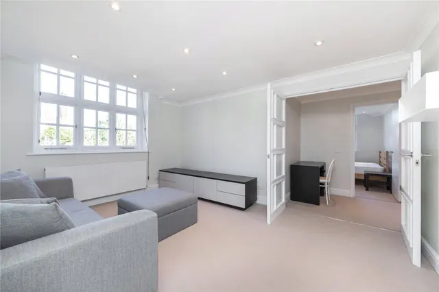 Eton Avenue, Belsize Park, NW3, photo 2