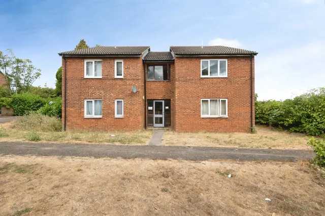 Norbrek, Two Mile Ash, Milton Keynes, photo 1