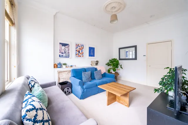Photo 2 — Flat 2, 35 Charleville Road, London