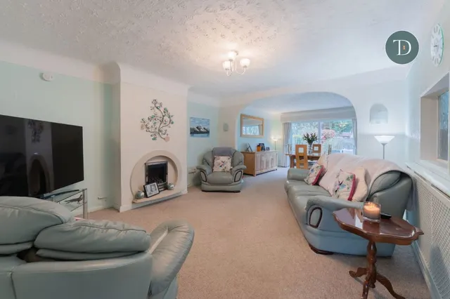 Photo 2 — The Green, Ellesmere Port, CH65 6RR