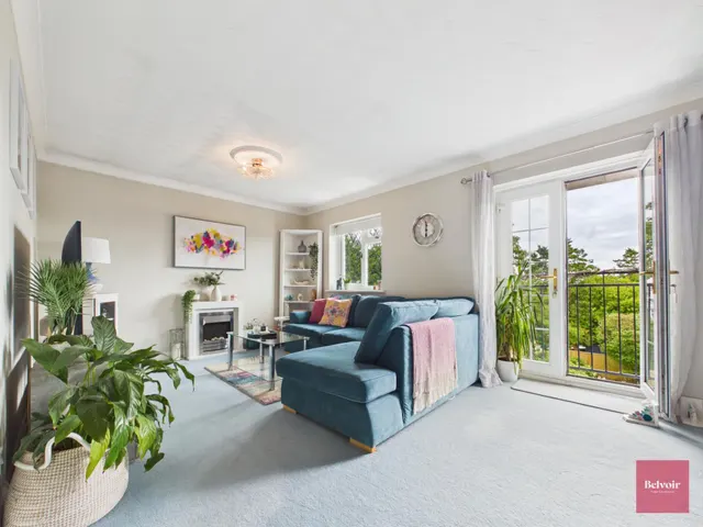 Penlan Crescent, Uplands, SA2, photo 3