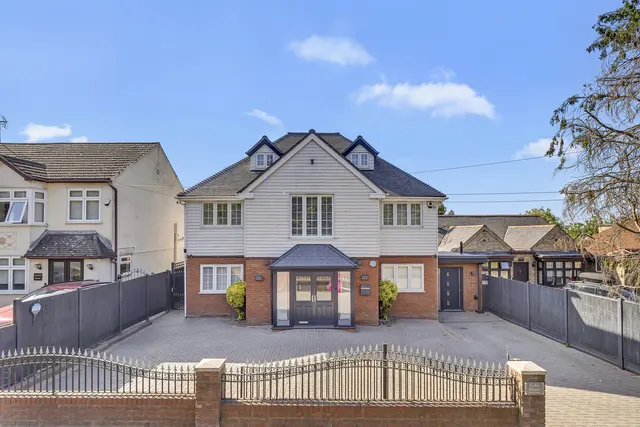 North Road, Romford, RM4, photo 1