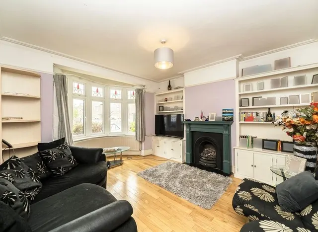 Photo 2 — Parbury Road, Honor Oak, SE23