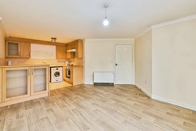 Waterfront Way, Walsall, WS2, photo 2