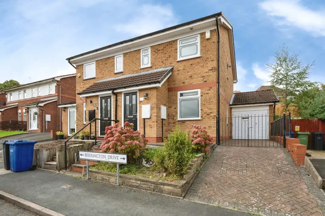 Berrington Drive, Bilston, photo 1