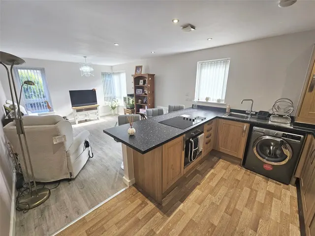 Milner Road, Heswall, CH60, photo 2