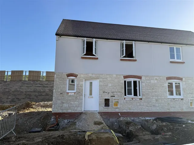 Curtis Way, Weymouth, DT4, photo 1