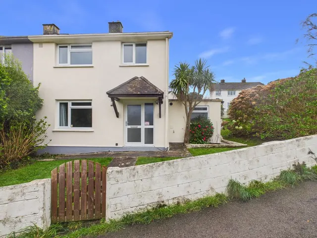 Old Hill Crescent, Falmouth, photo 1