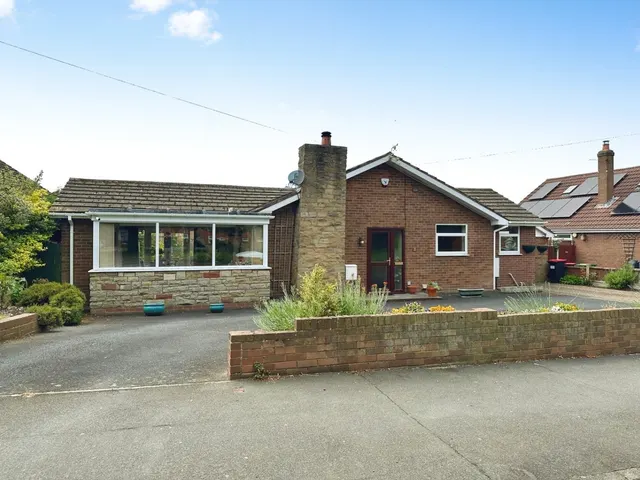 Severn Drive, Wellington, Telford TF1 3LD, photo 1