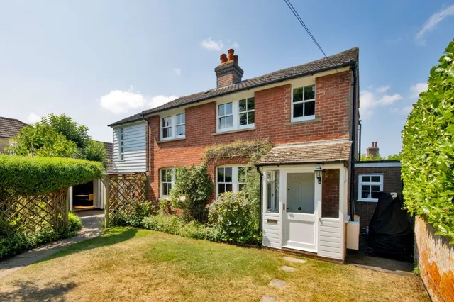 St. Johns Road, Sevenoaks, Kent, TN13 3LR, photo 1