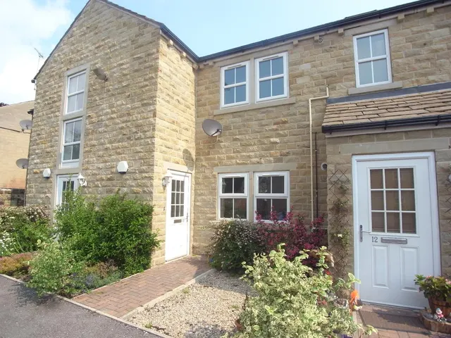 Rialto Court, Rodley, LS13, photo 1