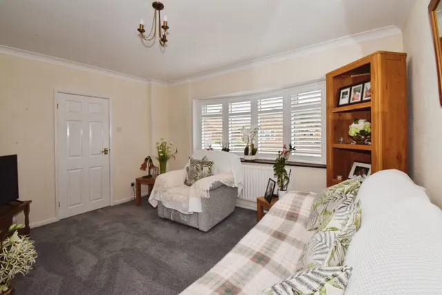 Harrowgate Drive, Leicester, LE4, photo 3