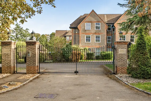 West Drive, Sonning, RG4, photo 1