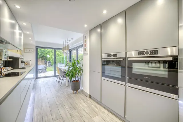 Layton Road, Pakstone, BH12, photo 2