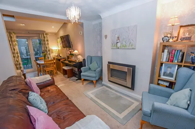 Crofton Avenue, Timperley, WA15, photo 3