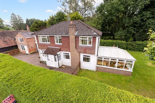 Park Street, Horsham, RH13, photo 1