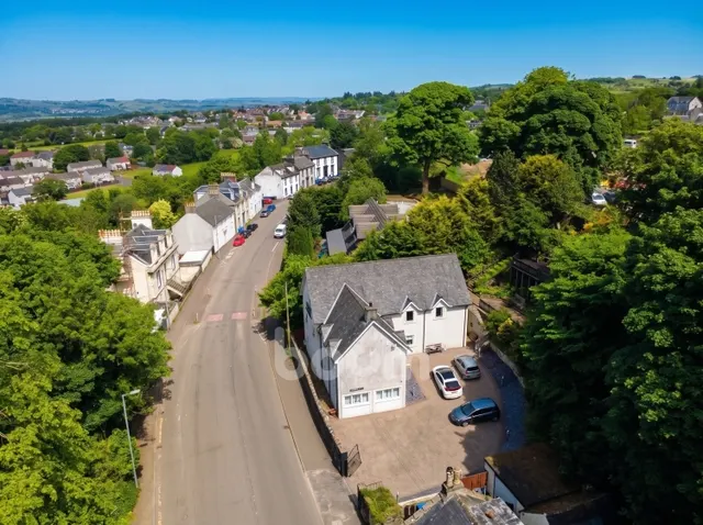 Eglinton Street, Beith, KA15, photo 1