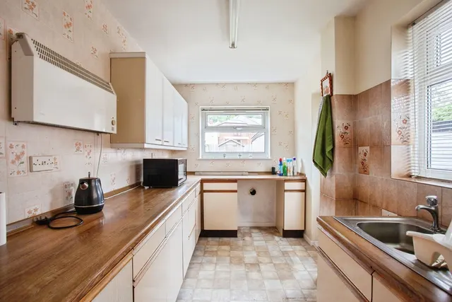 Photo 3 — Maple Croft Crescent, Sheffield, South Yorkshire, S9