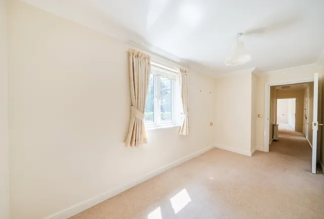 Photo 3 — Lefroy Court, Gloucestershire, Talbot Road, GL51 6QA