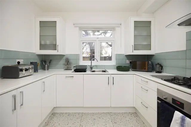 Photo 3 — Ravenswood Court, Kingston Hill, Kingston upon Thames, KT2