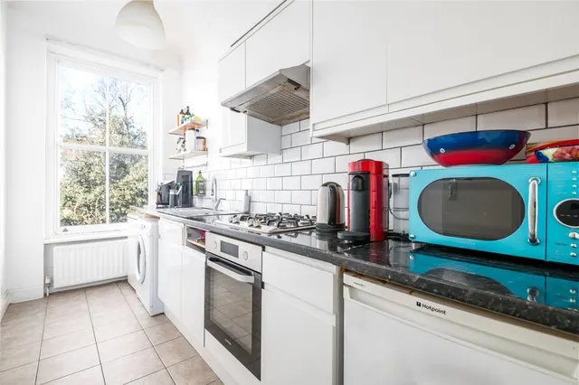 Effra Road, London, SW2, photo 3