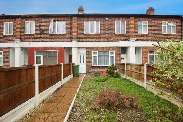 North Street, ROMFORD, Essex, RM1, photo 1
