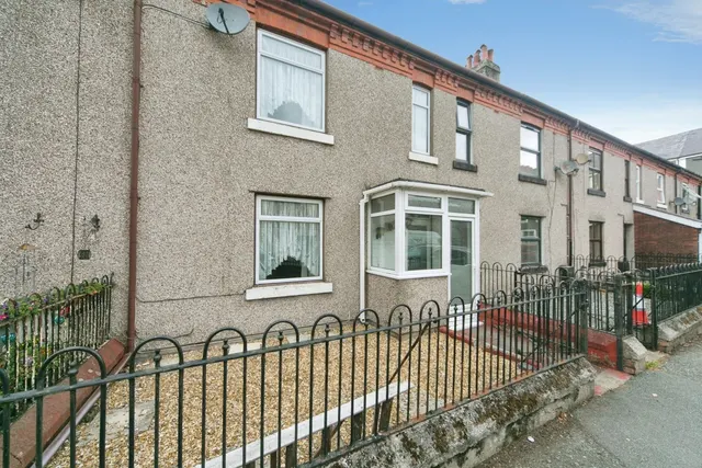 Station Road, Bethesda, LL57, photo 1