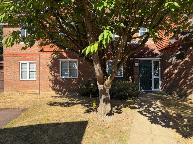 Sturmer Court, Kings Hill, photo 1